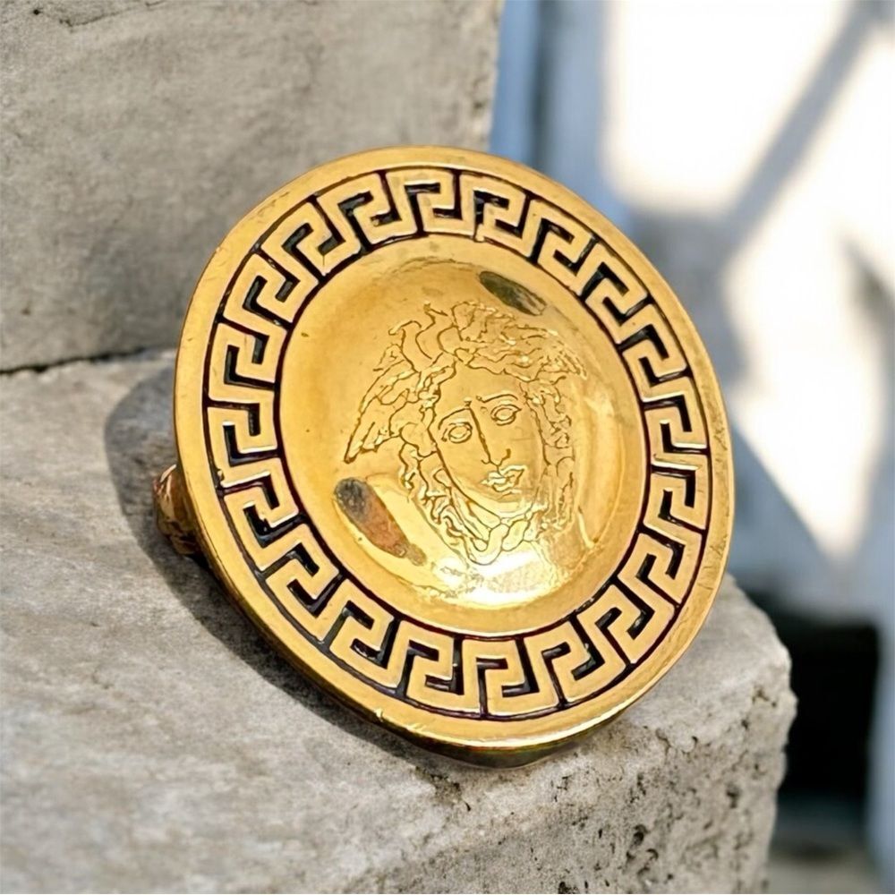 Vintage Versace Gold Medusa Pin Brooch Iconic Logo Made in Italy - Picture 2 of 7